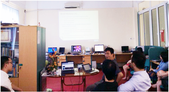 TS. Bùi Quang Hưng thuyết trình về các hướng phát triển, xây dựng Trung tâm FIMO thành một đơn vị vững mạnh về viễn thám, GIS trong tương lai